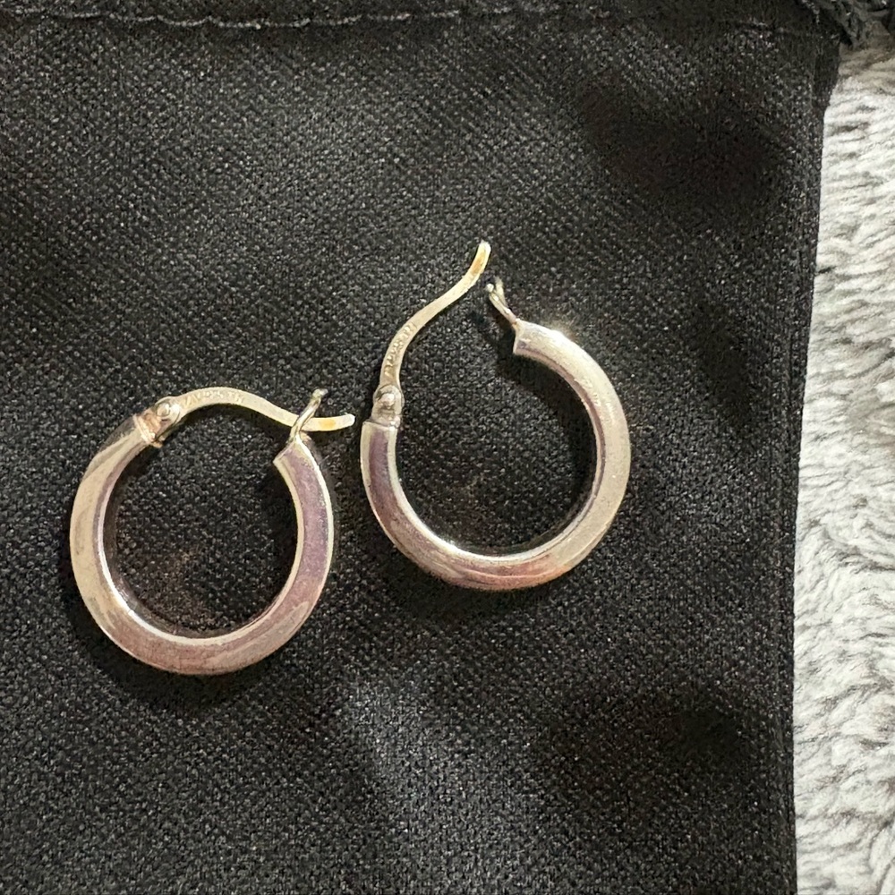 925 Sterling Silver Hoop Earrings - Picture 2 of 4